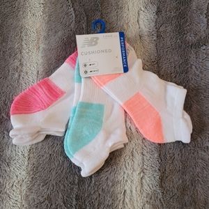 New Balance socks NWT